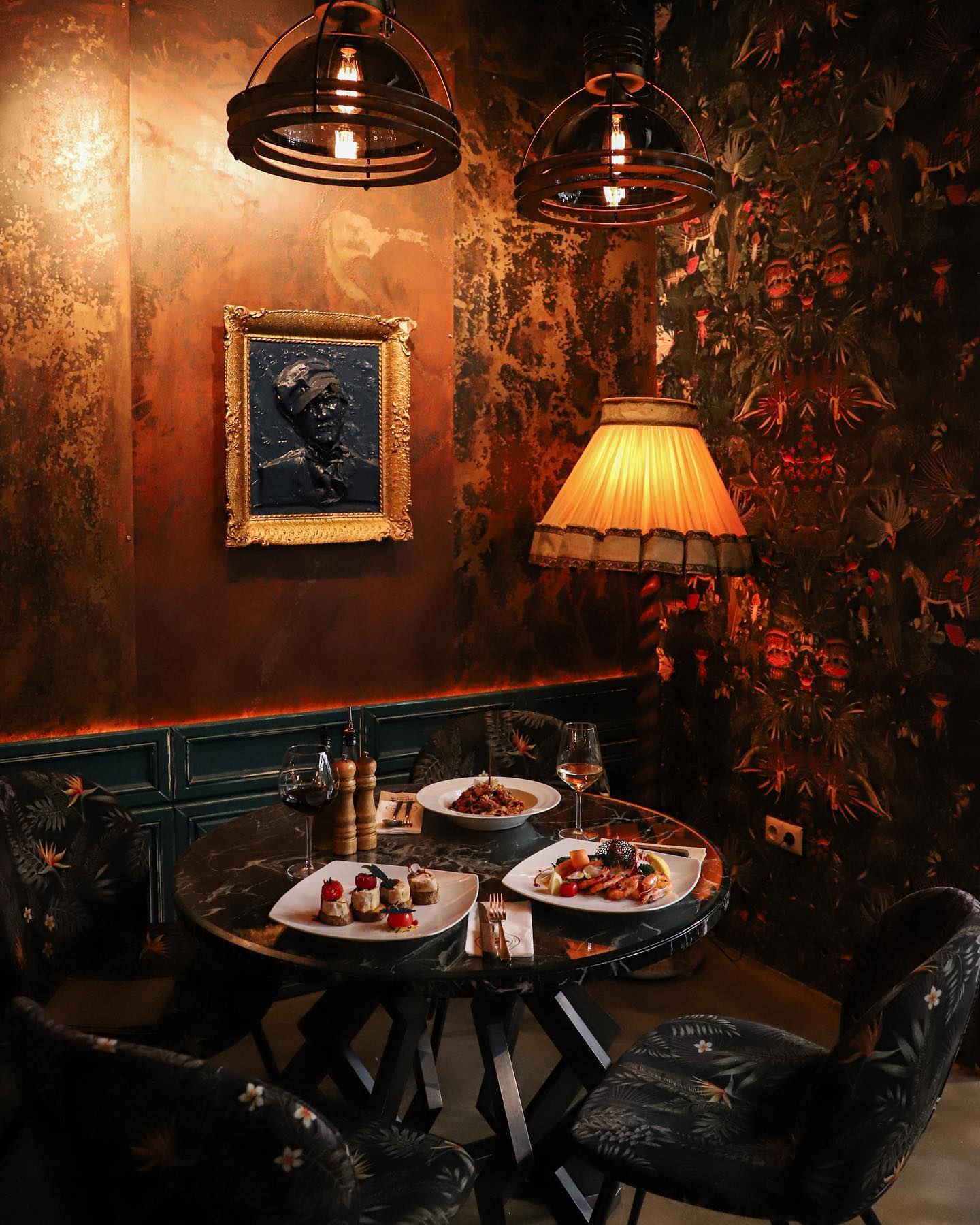 Table with cocktails and plates